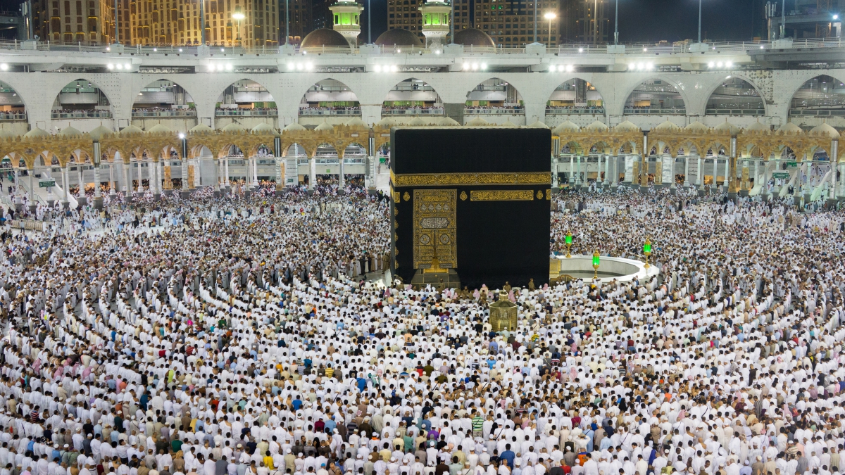 Worshippers at the Ka'bah in Mecca